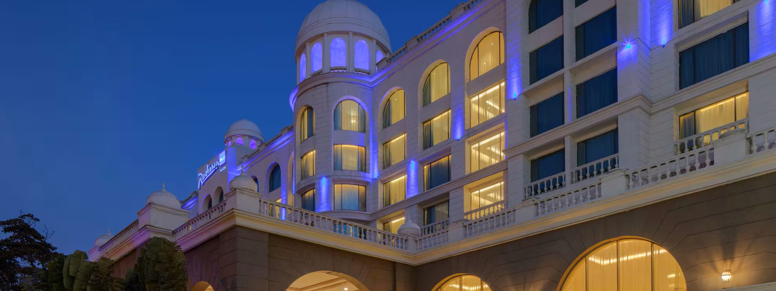 Radisson Blu Plaza Hotel